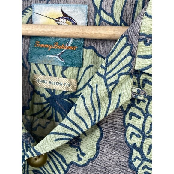Tommy Bahama 100% Silk Men’s 2XL Island Modern Aloha Camp Shirt Marlin Pineapple - Picture 8 of 16